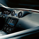 Illustration for article titled 2010 Jaguar XJ: A Controversially Redesigned Pussycat